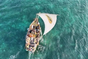Cruzeiro Sunset Party em Zanzibar com o BoomBoom Boat