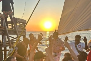 Cruzeiro Sunset Party em Zanzibar com o BoomBoom Boat