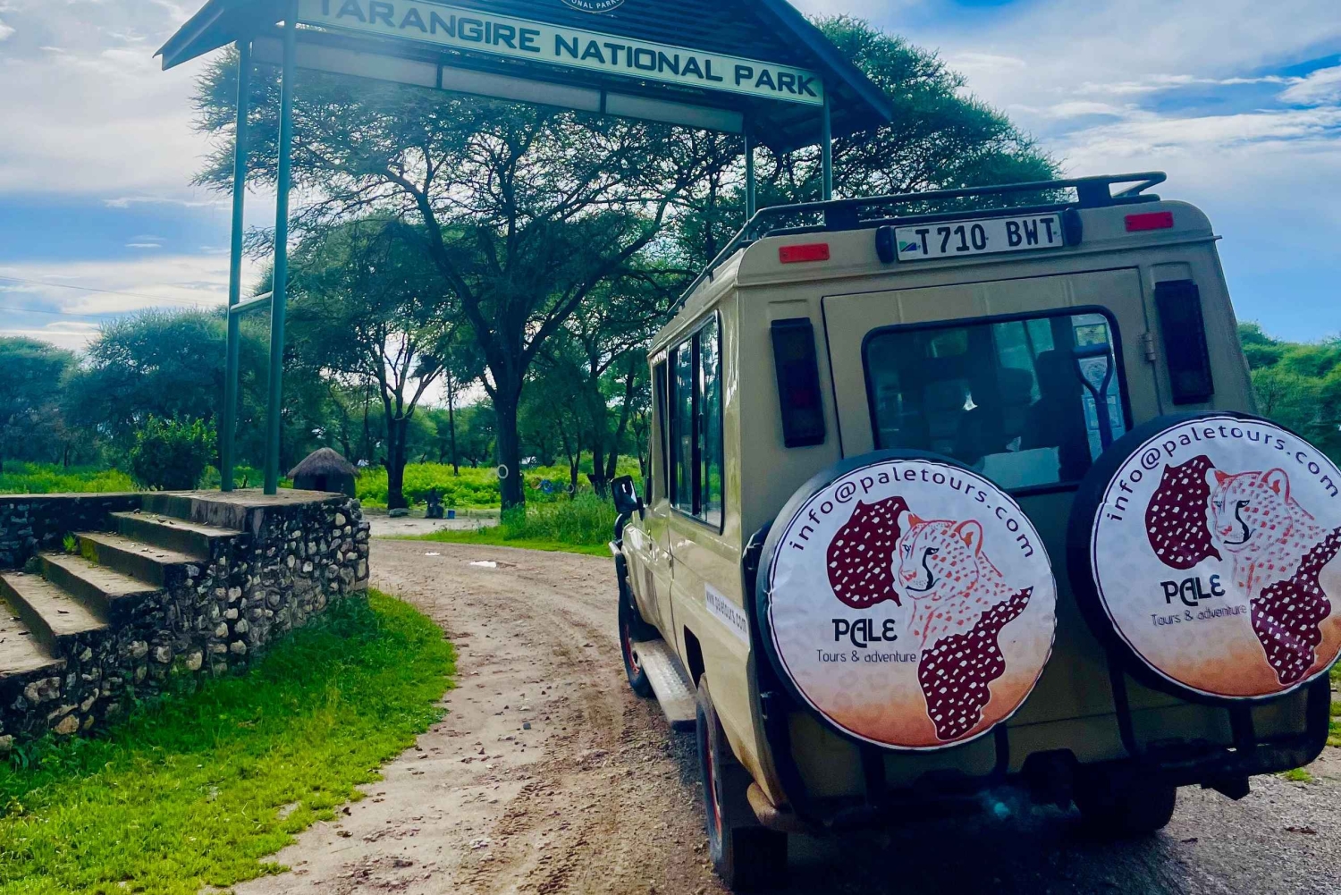 Групповые сафари по лучшим национальным паркам Танзании