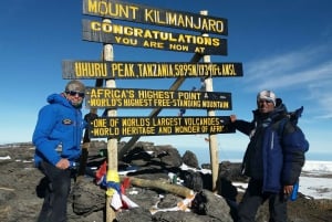 Tansania: Kilimanjaro-kiipeily ja safariseikkailu