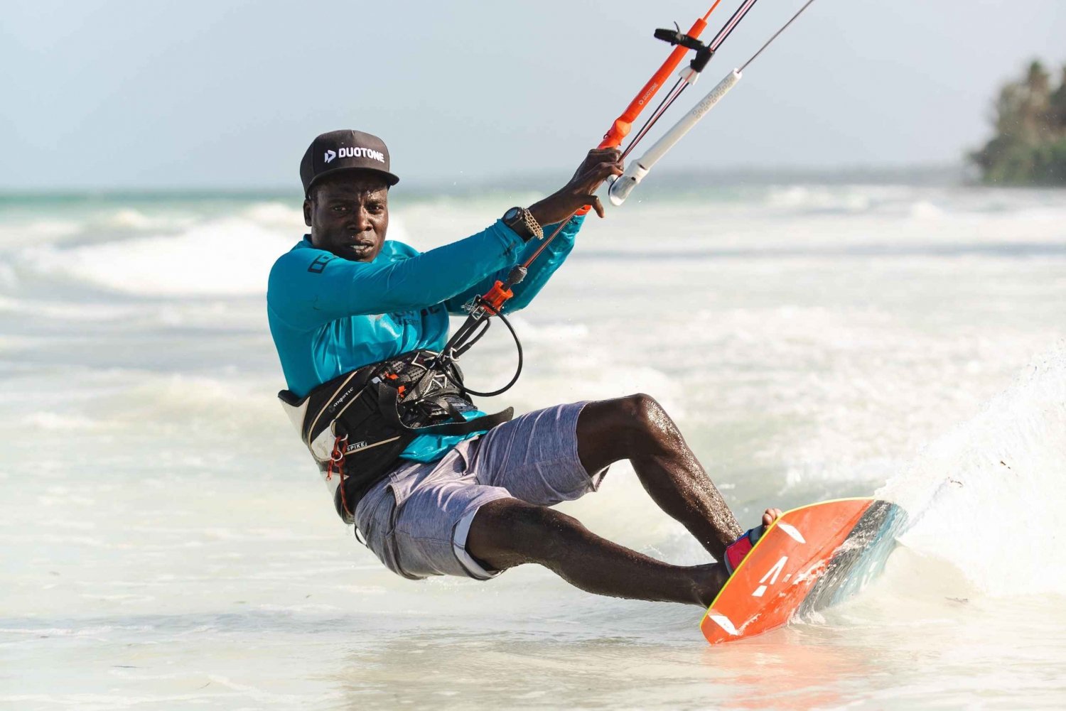Zanzibar: 1 time med leie av fullt utstyr til kitesurfing