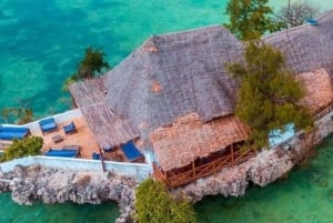 SANSIBAR: Snorklaus sinisessä laguunissa, meritähtiä ja Rock-ravintola