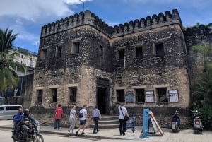 Zanzibar: Changuu-ön och stenstaden-rundtur inklusive lunch