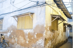 Zanzibar : aventure en tuktuk de jour avec un guide de la région