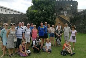 Zanzibar City: Private Walking Tour in Stone Town And Lunch.
