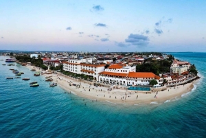 Sansibar: Tour mit transparentem Kajak und Besuch im The Rock Restaurant