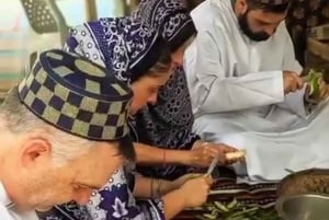 ザンジバル：タザリ文化村ツアーと料理教室をお楽しみください