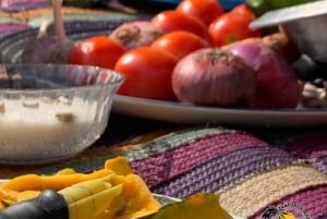 ザンジバル：タザリ文化村ツアーと料理教室をお楽しみください