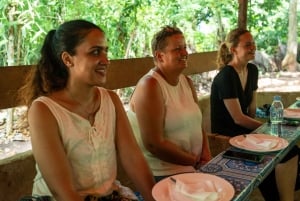 Zanzibar: Dagstur i Jozani-skogen, krydderfarm, natur og smak