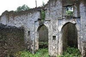 Zanzibar: tur til Fukuchani-grotten og portugisiske ruiner