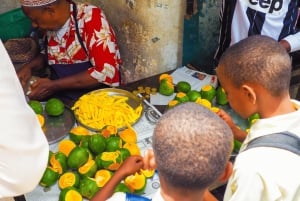 Zanzibar: Guided Street Food Tour with Tastings