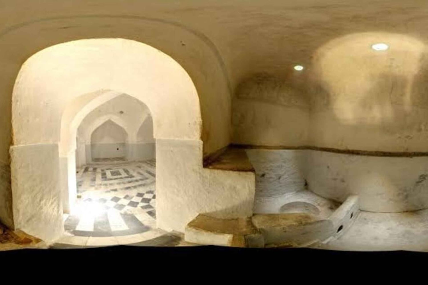 Занзибар: экскурсия с гидом по персидским баням Хамамни