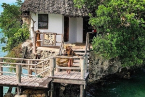 Zanzibar: Jozani-skogen, apor och middag på The Rock