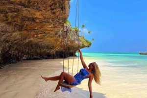 ザンジバル：ジョザニの森、サラーム洞窟、ムテンデ・ニュー・ビーチをご訪問ください