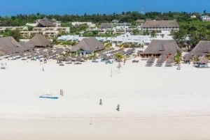 ZANZIBAR: Floresta de Jozani, Caverna Salaam, The Rock e Blue Lagoon