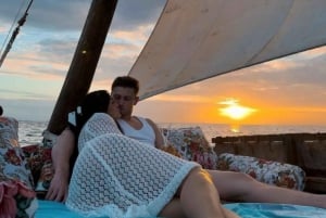 Crociera di lusso al tramonto a Zanzibar