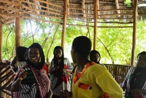 Zanzibar: kultura Masajów, las Jozani i żółwie w jaskini Salaam