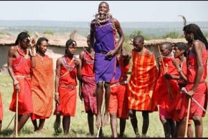 Zanzibar: visita à aldeia Maasai com cruzeiro de dhow ao pôr do sol