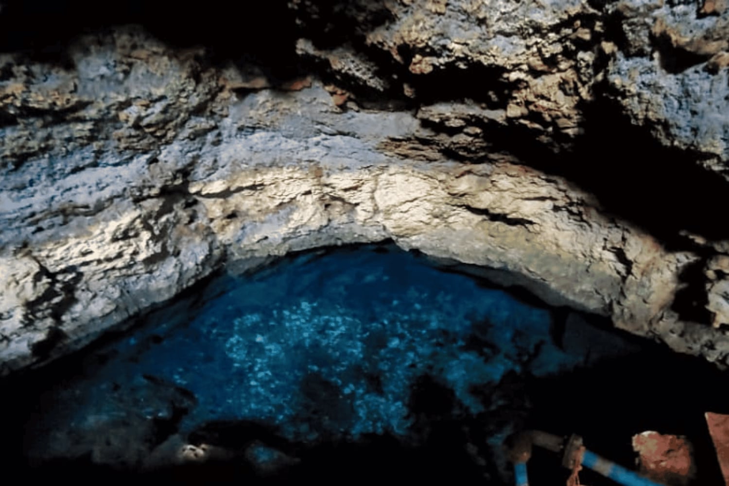 Zanzibar : visite guidée de la grotte de Machomwe