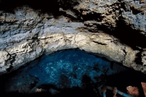 Zanzibar : visite guidée de la grotte de Machomwe