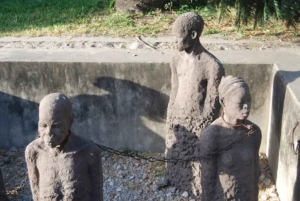 Zanzibar: Mangapwani-koralgrotten og slavekammeret