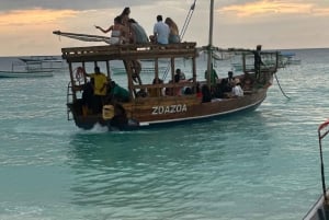 Zanzibar: visita al villaggio Masai e crociera al tramonto