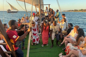 Zanzibar: visita al villaggio Masai e crociera al tramonto