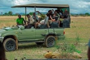 Safari de 3 jours et 2 nuits de Zanzibar à Mikumi en ferry