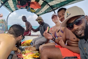 Zanzibar: excursão de mergulho com snorkel na Reserva Marinha do Atol de Mnemba