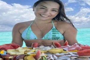 Zanzibar: gita sull'atollo di Mnemba ed esperienza di snorkeling con i delfini