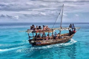 Zanzibar: Mnemba Dolphins Tour with Snorkeling and Sandbank