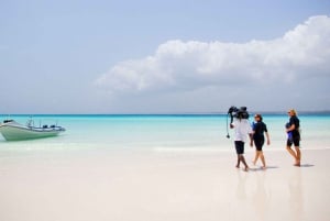 Zanzibar:Mnemba Island Full Day, Live Aquarium Turtle House