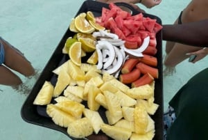 Zanzibar: Dagstur till Mnemba Island och Jozani Forest