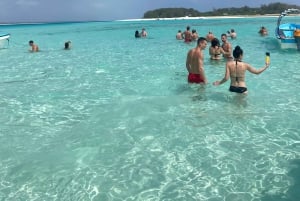 Занзибар: тур на остров Мнемба с наблюдением за дельфинами и сноркелингом