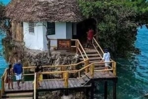 SANSIBAR: Schwimmen am Mtende-Strand, Jozani-Wald und Rock-Restaurant