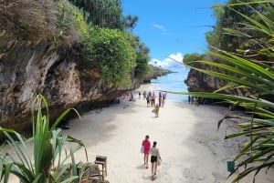 Zanzibar: Praia de Mtende com transporte de ida e volta