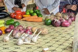 ZANZIBAR: Rundtur i Muyuni Village och koppla av på Mtende Beach