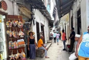 Zanzibar: Stone Town, krydderifarm og fængselsø-eventyr