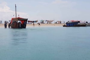 Zanzibar: Nakupenda Sandbank og omvisning og lunsj på Prison Island