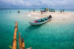 Zanzibar: Nakupenda Sandbank og omvisning og lunsj på Prison Island