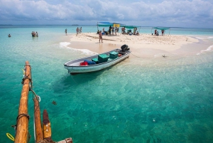 Zanzibar: Nakupenda Sandbank og omvisning og lunsj på Prison Island