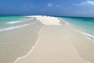 Zanzibar: Nakupenda Sandbank med frokost og Stone Town-tur
