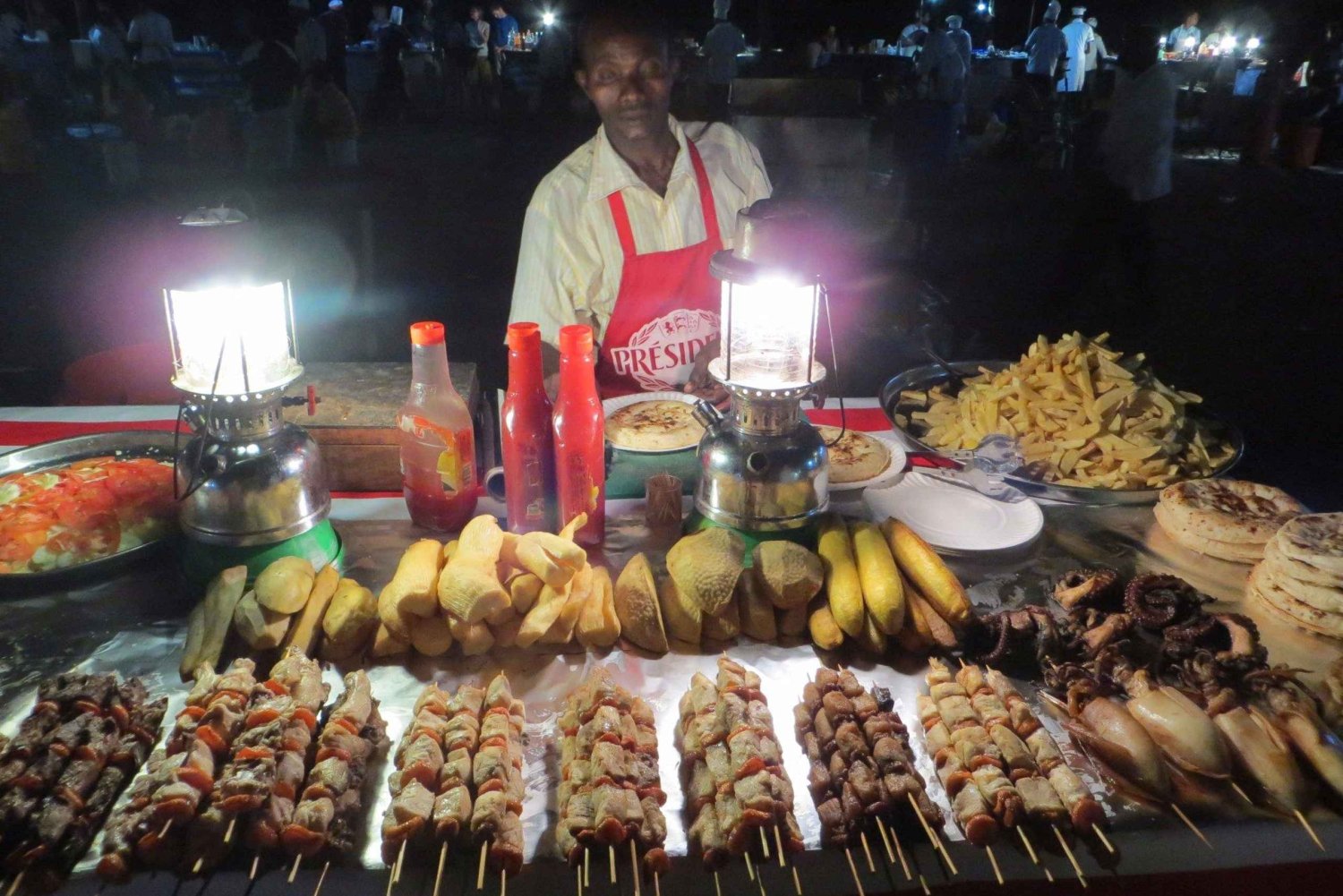 Zanzibar: mercato notturno e Makachu Beach
