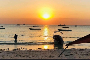 Zanzibar: crociera al tramonto a Nungwi con ristorazione