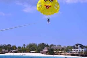 Zanzibar: Parasailing og snorkeleventyr med frokost