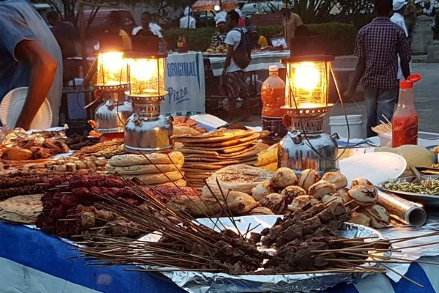 Zanzibar: passeio de um dia pela ilha da prisão e pelo mercado de comida noturno