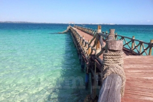 Zanzibar: passeio de um dia pela ilha da prisão e pelo mercado de comida noturno