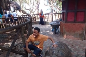 Zanzíbar: visita guiada a la isla de la prisión con un guía local