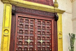 ZANZIBAR: Fangeøya, steinbyen og nattmat MED GUIDE