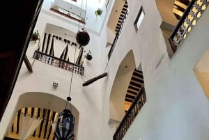 ZANZIBAR: Fangeøya, steinbyen og nattmat MED GUIDE